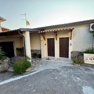 Domus La Roccia Maison d'hôtes