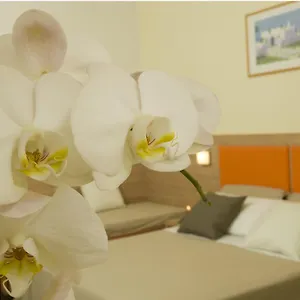 https://hotel-consuelo.emilia-romagnahotels.net